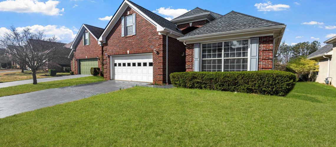 How to Choose the Perfect Roof Color for Your Red Brick House How to Choose the Perfect Roof Color for Your Red Brick House: Expert Tips from Shingle Tech LLC